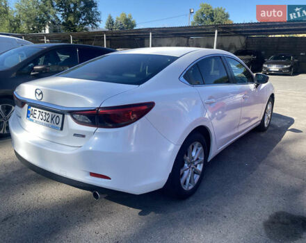 Білий Мазда 6, об'ємом двигуна 2.19 л та пробігом 270 тис. км за 10500 $, фото 1 на Automoto.ua