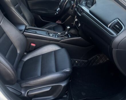 Білий Мазда 6, об'ємом двигуна 0 л та пробігом 187 тис. км за 15000 $, фото 12 на Automoto.ua