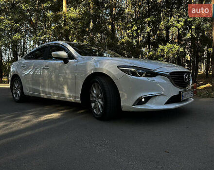 Белый Мазда 6, объемом двигателя 2.19 л и пробегом 146 тыс. км за 15000 $, фото 4 на Automoto.ua