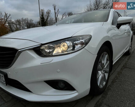 Білий Мазда 6, об'ємом двигуна 2 л та пробігом 200 тис. км за 15200 $, фото 9 на Automoto.ua