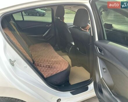 Білий Мазда 6, об'ємом двигуна 2.19 л та пробігом 66 тис. км за 15000 $, фото 15 на Automoto.ua