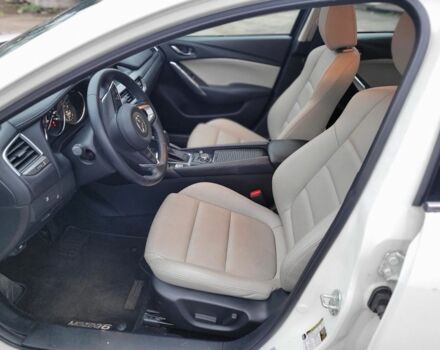 Білий Мазда 6, об'ємом двигуна 2.5 л та пробігом 73 тис. км за 12000 $, фото 9 на Automoto.ua