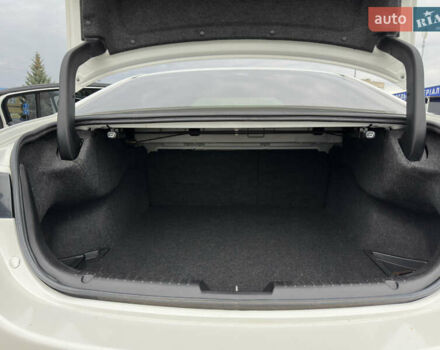 Белый Мазда 6, объемом двигателя 2.49 л и пробегом 138 тыс. км за 12800 $, фото 9 на Automoto.ua