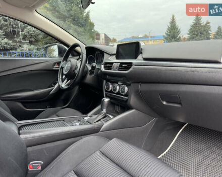 Белый Мазда 6, объемом двигателя 2.49 л и пробегом 138 тыс. км за 12800 $, фото 6 на Automoto.ua