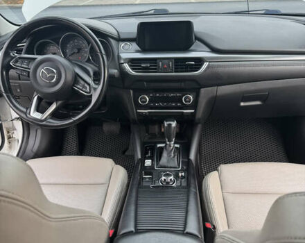 Белый Мазда 6, объемом двигателя 2.5 л и пробегом 127 тыс. км за 16000 $, фото 5 на Automoto.ua