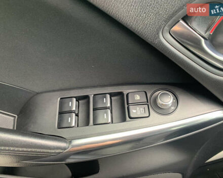 Белый Мазда 6, объемом двигателя 2 л и пробегом 86 тыс. км за 16700 $, фото 16 на Automoto.ua