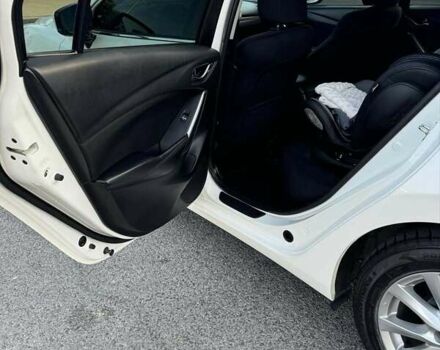 Білий Мазда 6, об'ємом двигуна 2 л та пробігом 123 тис. км за 16800 $, фото 2 на Automoto.ua