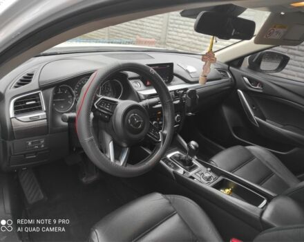 Білий Мазда 6, об'ємом двигуна 2.2 л та пробігом 180 тис. км за 15000 $, фото 4 на Automoto.ua