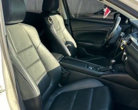 Белый Мазда 6, объемом двигателя 2.49 л и пробегом 187 тыс. км за 12200 $, фото 5 на Automoto.ua