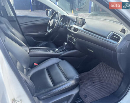 Белый Мазда 6, объемом двигателя 2.49 л и пробегом 70 тыс. км за 19000 $, фото 11 на Automoto.ua