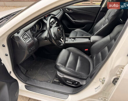 Белый Мазда 6, объемом двигателя 2.49 л и пробегом 66 тыс. км за 19000 $, фото 6 на Automoto.ua