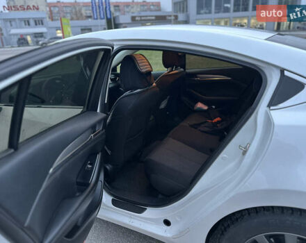 Белый Мазда 6, объемом двигателя 2.49 л и пробегом 92 тыс. км за 16000 $, фото 2 на Automoto.ua