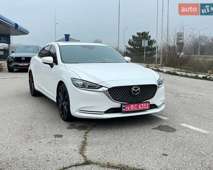 Белый Мазда 6, объемом двигателя 2.49 л и пробегом 70 тыс. км за 19999 $, фото 4 на Automoto.ua