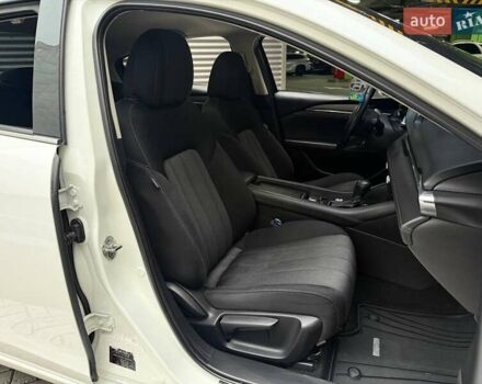 Белый Мазда 6, объемом двигателя 2 л и пробегом 121 тыс. км за 17990 $, фото 11 на Automoto.ua