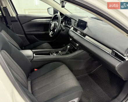 Белый Мазда 6, объемом двигателя 2 л и пробегом 110 тыс. км за 20500 $, фото 17 на Automoto.ua