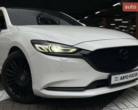 Белый Мазда 6, объемом двигателя 2 л и пробегом 121 тыс. км за 17990 $, фото 1 на Automoto.ua