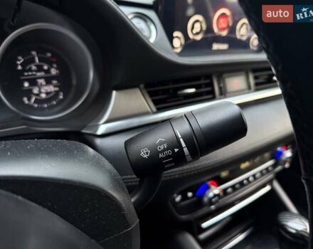 Белый Мазда 6, объемом двигателя 2 л и пробегом 121 тыс. км за 17990 $, фото 15 на Automoto.ua