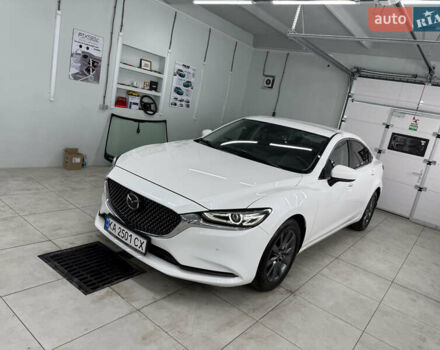 Белый Мазда 6, объемом двигателя 2 л и пробегом 110 тыс. км за 20500 $, фото 2 на Automoto.ua
