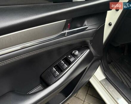 Белый Мазда 6, объемом двигателя 2 л и пробегом 121 тыс. км за 17990 $, фото 7 на Automoto.ua