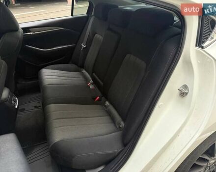 Белый Мазда 6, объемом двигателя 2 л и пробегом 121 тыс. км за 17990 $, фото 9 на Automoto.ua