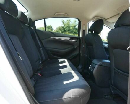 Білий Мазда 6, об'ємом двигуна 0 л та пробігом 105 тис. км за 8200 $, фото 17 на Automoto.ua
