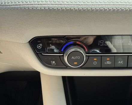 Белый Мазда 6, объемом двигателя 2.5 л и пробегом 60 тыс. км за 22000 $, фото 6 на Automoto.ua