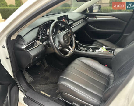 Белый Мазда 6, объемом двигателя 2.49 л и пробегом 114 тыс. км за 16500 $, фото 5 на Automoto.ua