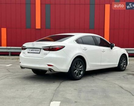 Білий Мазда 6, об'ємом двигуна 2 л та пробігом 22 тис. км за 23490 $, фото 7 на Automoto.ua