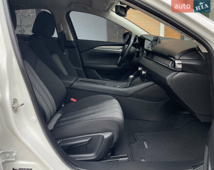 Білий Мазда 6, об'ємом двигуна 2 л та пробігом 22 тис. км за 23400 $, фото 33 на Automoto.ua