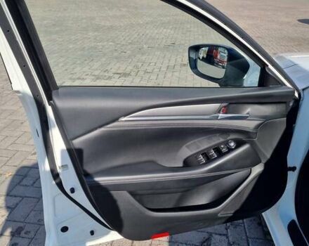 Білий Мазда 6, об'ємом двигуна 2 л та пробігом 51 тис. км за 25500 $, фото 22 на Automoto.ua