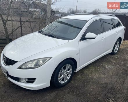 Белый Мазда 6, объемом двигателя 2 л и пробегом 335 тыс. км за 5500 $, фото 4 на Automoto.ua