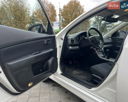 Мазда 6 2010 у Луцьку на Automoto.ua Білий Мазда 6, об'ємом двигуна 2 л та пробігом 204 тис. км за 7100 $, фото 32 на Automoto.ua