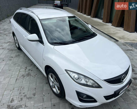 Белый Мазда 6, объемом двигателя 2 л и пробегом 204 тыс. км за 6800 $, фото 2 на Automoto.ua