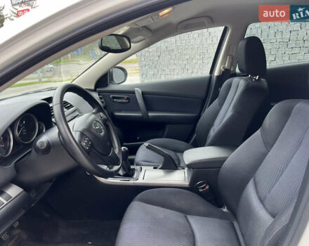 Белый Мазда 6, объемом двигателя 2 л и пробегом 204 тыс. км за 6800 $, фото 10 на Automoto.ua