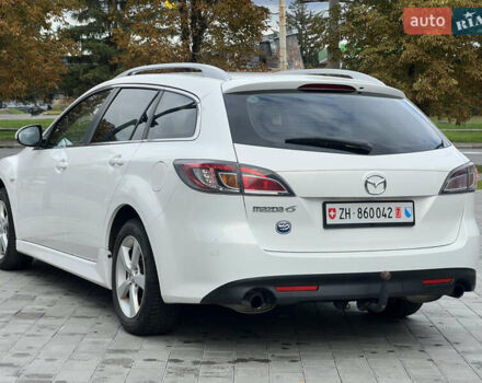 Белый Мазда 6, объемом двигателя 2 л и пробегом 204 тыс. км за 6800 $, фото 7 на Automoto.ua
