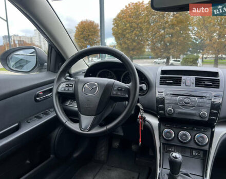 Мазда 6 2010 у Луцьку на Automoto.ua Білий Мазда 6, об'ємом двигуна 2 л та пробігом 204 тис. км за 7100 $, фото 43 на Automoto.ua