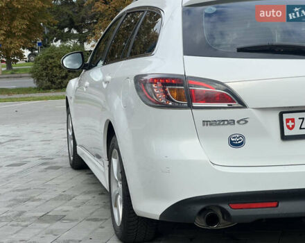Белый Мазда 6, объемом двигателя 2 л и пробегом 204 тыс. км за 6800 $, фото 6 на Automoto.ua