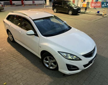 Белый Мазда 6, объемом двигателя 2 л и пробегом 203 тыс. км за 7800 $, фото 3 на Automoto.ua