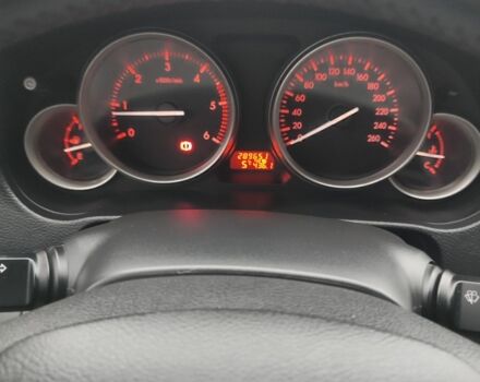 Білий Мазда 6, об'ємом двигуна 2 л та пробігом 289 тис. км за 7500 $, фото 5 на Automoto.ua