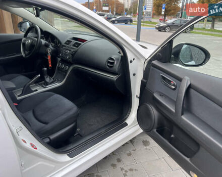 Мазда 6 2010 у Луцьку на Automoto.ua Білий Мазда 6, об'ємом двигуна 2 л та пробігом 204 тис. км за 7100 $, фото 49 на Automoto.ua