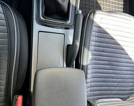 Белый Мазда 6, объемом двигателя 2 л и пробегом 177 тыс. км за 8500 $, фото 12 на Automoto.ua