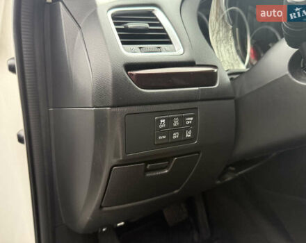 Белый Мазда 6, объемом двигателя 2.18 л и пробегом 181 тыс. км за 10600 $, фото 47 на Automoto.ua