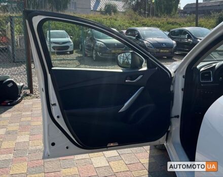 Белый Мазда 6, объемом двигателя 2.2 л и пробегом 233 тыс. км за 10900 $, фото 12 на Automoto.ua