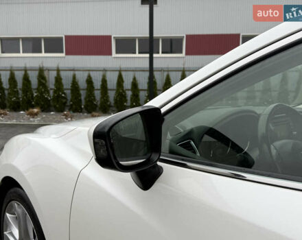 Белый Мазда 6, объемом двигателя 2.18 л и пробегом 181 тыс. км за 10600 $, фото 9 на Automoto.ua