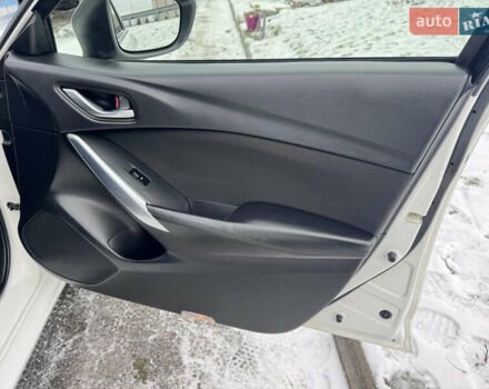 Білий Мазда 6, об'ємом двигуна 2.18 л та пробігом 199 тис. км за 11950 $, фото 34 на Automoto.ua