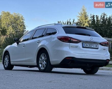 Белый Мазда 6, объемом двигателя 2.19 л и пробегом 225 тыс. км за 10900 $, фото 3 на Automoto.ua