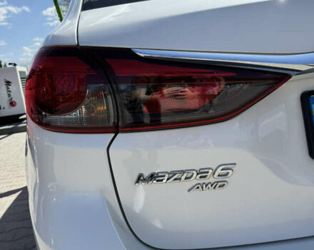 Белый Мазда 6, объемом двигателя 2.2 л и пробегом 190 тыс. км за 15999 $, фото 6 на Automoto.ua