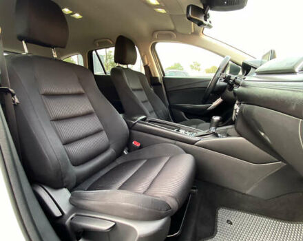 Мазда 6 2016 у Рівному на Automoto.ua Білий Мазда 6, об'ємом двигуна 2 л та пробігом 130 тис. км за 16700 $, фото 17 на Automoto.ua