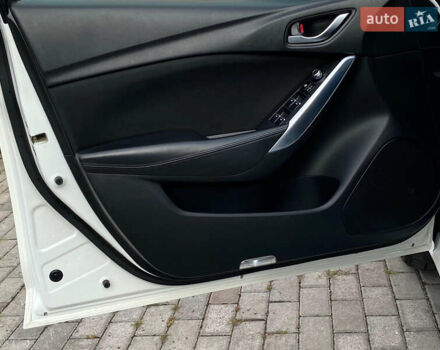 Мазда 6 2016 у Рівному на Automoto.ua Білий Мазда 6, об'ємом двигуна 2 л та пробігом 130 тис. км за 16700 $, фото 25 на Automoto.ua