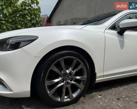 Белый Мазда 6, объемом двигателя 2.2 л и пробегом 256 тыс. км за 15200 $, фото 2 на Automoto.ua